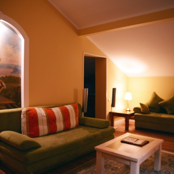 Room no 777 - Suite